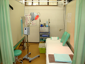 鍼灸施術用ベッド